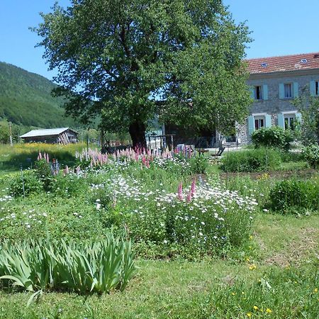 Gites Des Gabriels La Chapelle-en-Vercors Εξωτερικό φωτογραφία